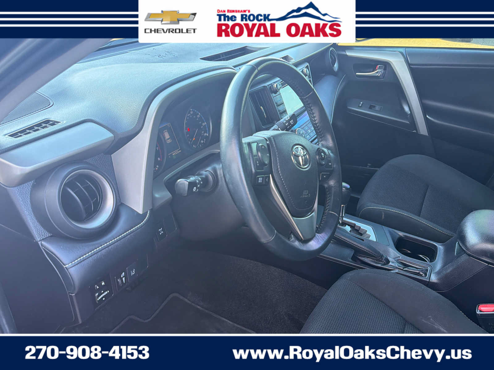 Used 2018 Toyota RAV4 XLE AWD/4WD image 12