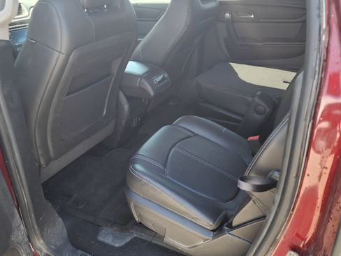 Used 2017 Chevrolet Traverse LT FWD image 6