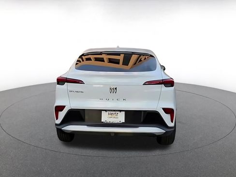 Used 2025 Buick Envista Preferred image 12