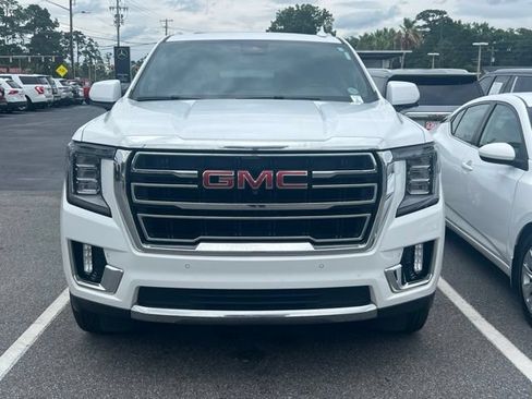 Used 2024 GMC Yukon SLT w/ SLT Premium Package RWD image 4