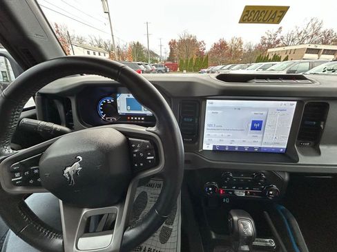 Certified 2024 Ford Bronco Black Diamond image 23