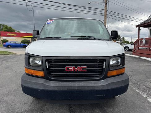 Used 2008 GMC Savana 3500 image 2