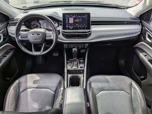 Used 2022 Jeep Compass Limited image 19