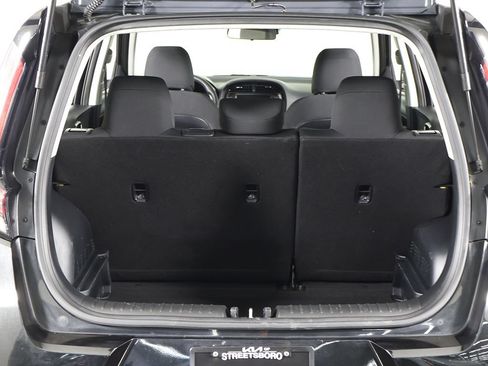 Certified 2025 Kia Soul LX FWD image 18