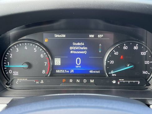 Used 2020 Ford Explorer XLT w/ Equipment Group 202A AWD/4WD image 21