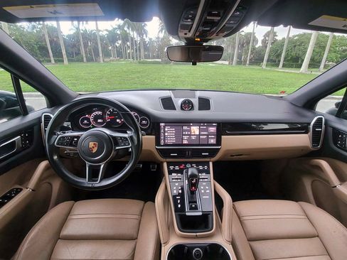 Used 2019 Porsche Cayenne S AWD/4WD image 27