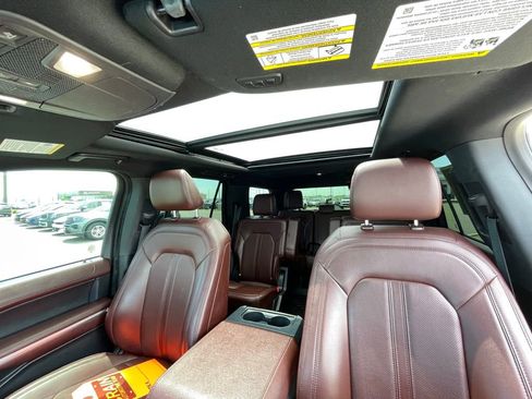 Used 2022 Ford Expedition Limited AWD/4WD image 28