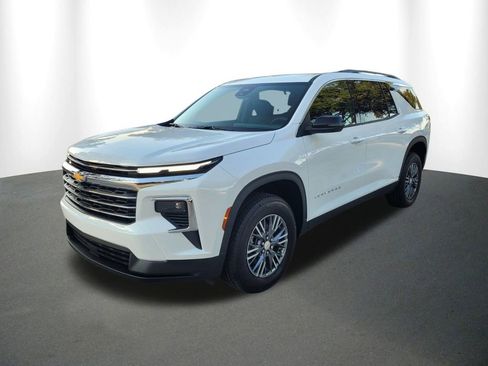 New 2026 Chevrolet Traverse LT w/ LPO, Floor Liner Package image 2