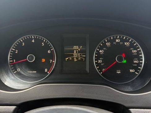 Used 2013 Volkswagen Jetta SE FWD image 15