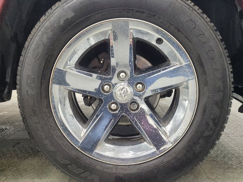 Used 2016 RAM 1500 Express image 31