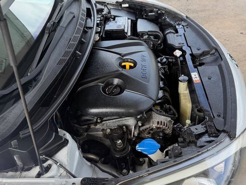 Used 2015 Kia Forte LX FWD image 21