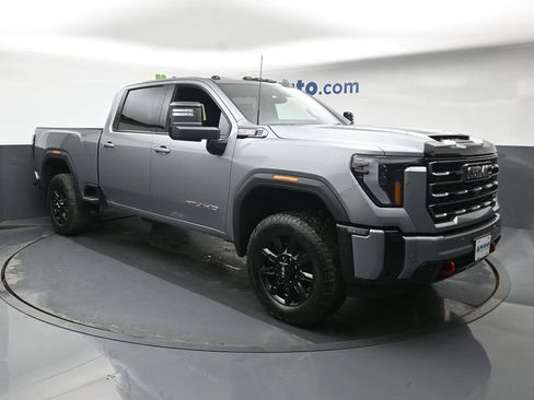 New 2026 GMC Sierra 2500 AT4 w/ Technology Package image 2