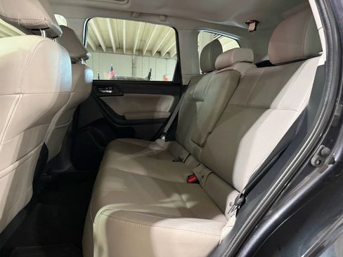 Used 2018 Subaru Forester 2.5i Limited AWD/4WD image 12