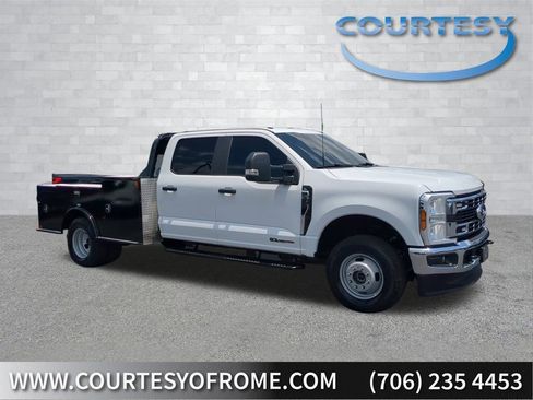Used 2025 Ford F350 XL w/ XL Chrome Package image 1