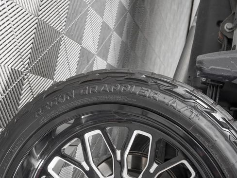 Used 2024 GMC Sierra 2500 Denali Ultimate image 39