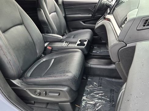 Used 2024 Honda Odyssey Sport image 16