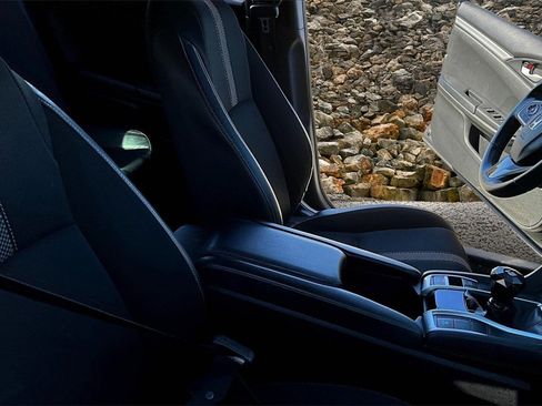 Used 2020 Honda Civic Sport image 7