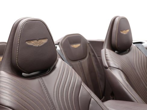 Used 2019 Aston Martin DB11 Volante RWD image 87