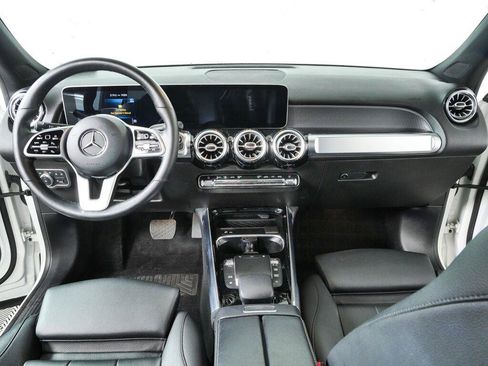 Used 2021 Mercedes-Benz GLB 250 4MATIC image 18