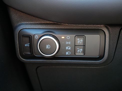 Used 2026 Ford Explorer Active w/ Active Comfort Package AWD/4WD image 26