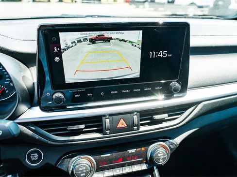 Used 2022 Kia Forte GT-Line w/ GT-Line Premium Package FWD image 17