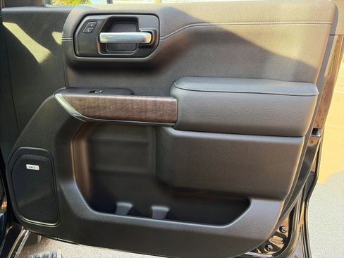 Used 2021 GMC Sierra 1500 Denali w/ Denali Ultimate Package image 36