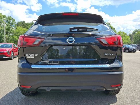 Used 2019 Nissan Rogue Sport SV w/ Technology Package image 5