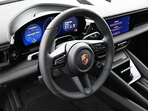 New 2026 Porsche Macan 4 Electric AWD/4WD image 17