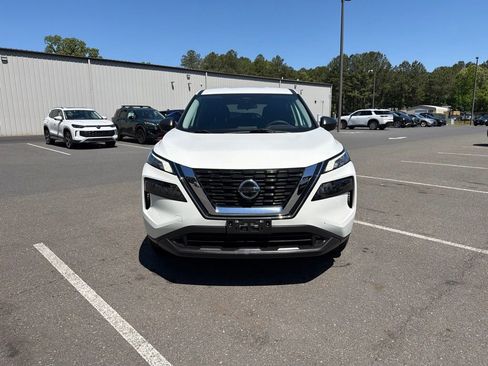 Used 2021 Nissan Rogue S FWD image 3