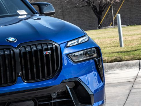 Certified 2024 BMW X7 M60i w/ Executive Package image 7