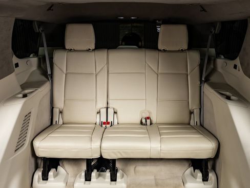 Used 2022 Cadillac Escalade Sport Platinum AWD/4WD image 35