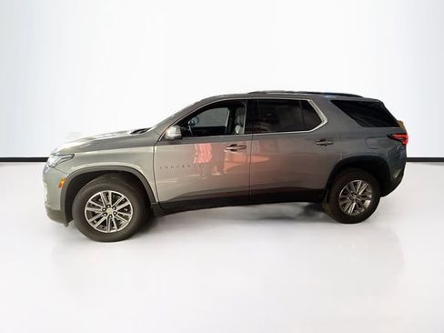 Used 2023 Chevrolet Traverse LT image 9
