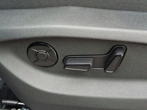 New 2026 Volkswagen Tiguan SE R-Line image 16