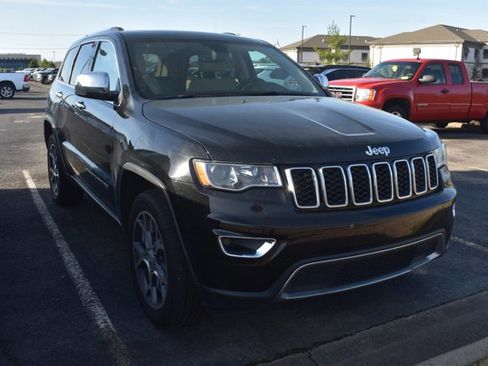 Used 2021 Jeep Grand Cherokee Limited w/ Trailer Tow Group IV image 3