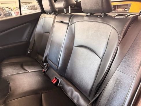 Used 2022 Toyota Prius XLE FWD image 18