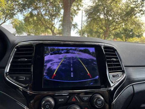 Used 2019 Jeep Grand Cherokee Limited w/ Luxury Group II RWD image 35