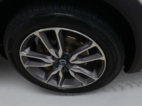 Used 2018 Volvo V60 T5 Cross Country AWD/4WD image 20