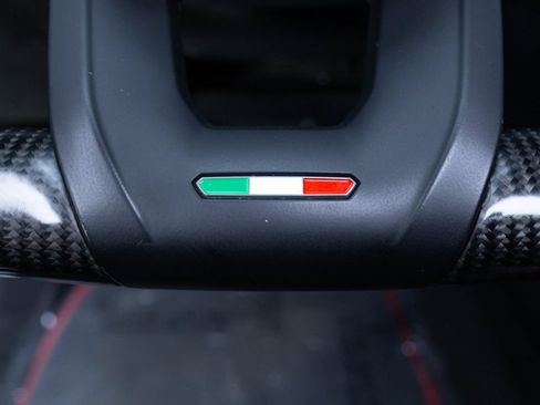 Used 2024 Lamborghini Urus Performante AWD/4WD image 42