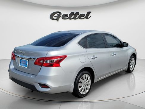 Used 2017 Nissan Sentra S FWD image 5