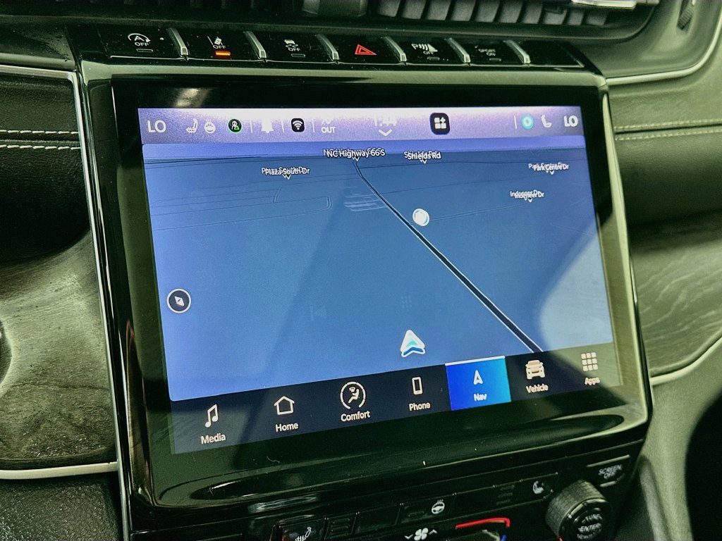 Used 2021 Jeep Grand Cherokee L Limited RWD image 19
