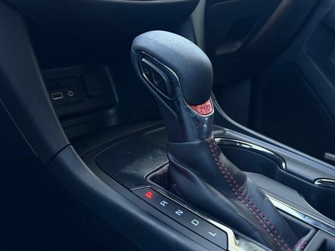 Used 2024 Chevrolet Equinox RS w/ RS Leather Package FWD image 21