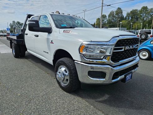 Used 2024 RAM 3500 SLT w/ Quick Order Package 2YG SLT AWD/4WD image 6