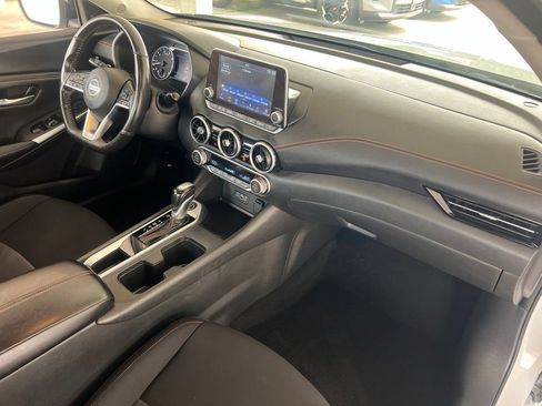 Certified 2023 Nissan Sentra SR FWD image 20