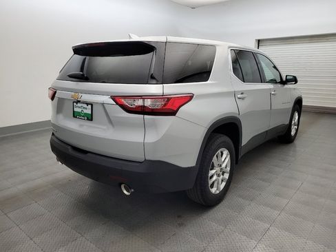 Used 2020 Chevrolet Traverse LS FWD image 9