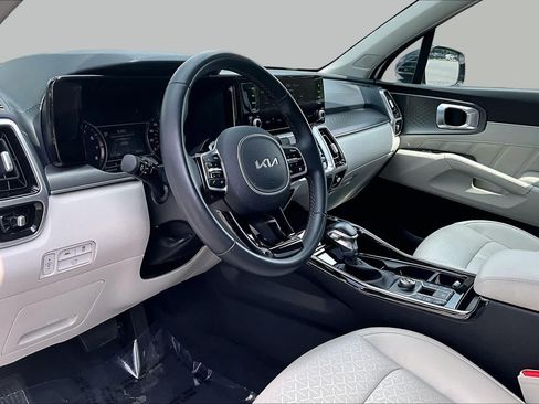 Used 2022 Kia Sorento SX FWD image 17