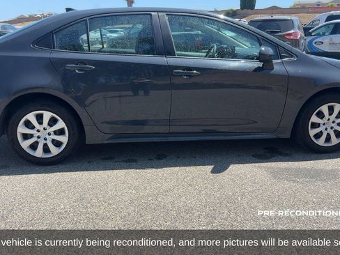 Used 2024 Toyota Corolla LE FWD image 4