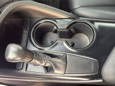 Used 2019 Toyota Camry SE image 15