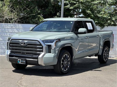 Used 2026 Toyota Tundra Limited AWD/4WD image 6