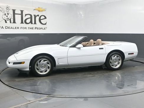 Used 1996 Chevrolet Corvette Convertible RWD image 28
