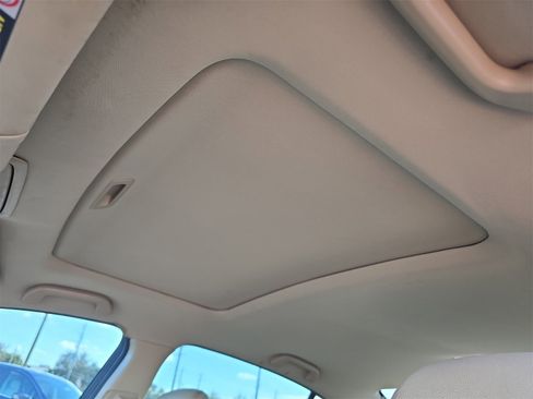 Used 2010 Honda Accord EX-L image 17